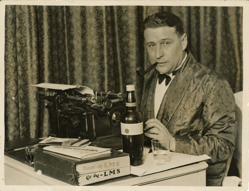 Georges Simenon, Londres, 1934 | Collection John Simenon © DR